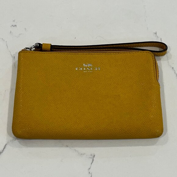 Coach Small wrist wallet , yellow mustard - Picture 1 of 5